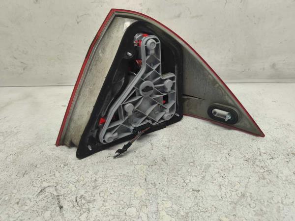 FEU ARRIERE GAUCHE MERCEDES - Vue 2